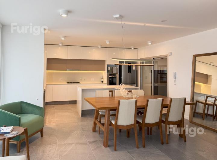 Departamento · 240m² · 5 Ambientes