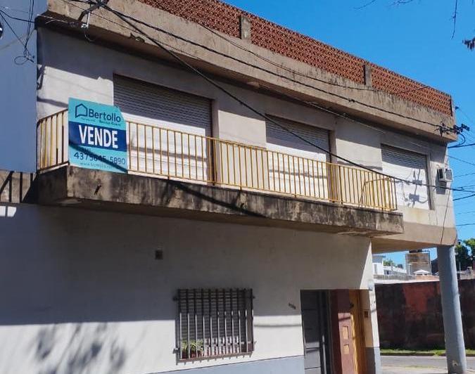 Casa · 110m² · 4 Ambientes · 1 Cochera