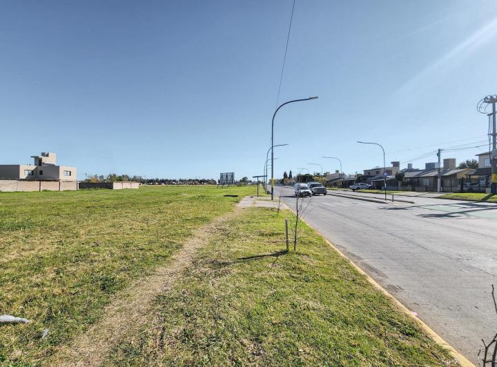 Terreno · 707m²