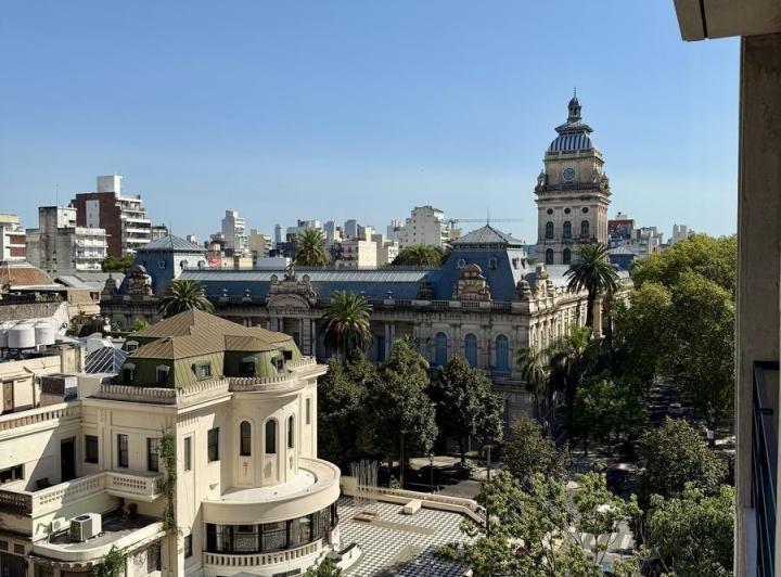 Departamento · 190m² · 5 Ambientes · 1 Cochera