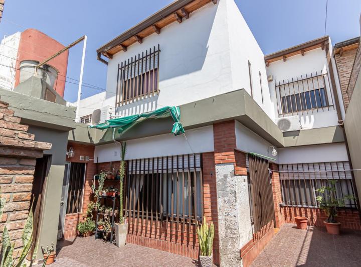 Casa · 177m² · 6 Ambientes