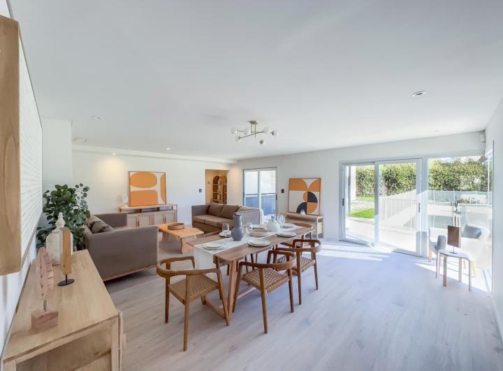 Casa · 220m² · 5 Ambientes · 1 Cochera
