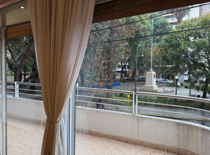 Departamento · 250m² · 6 Ambientes · 2 Cocheras