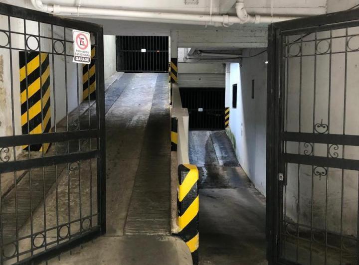 Garage · 12m²