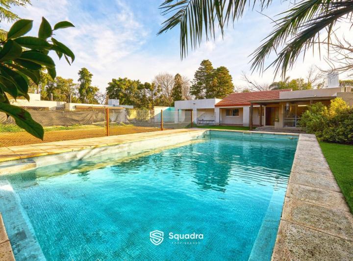 Casa · 70m² · 5 Ambientes · 1 Cochera