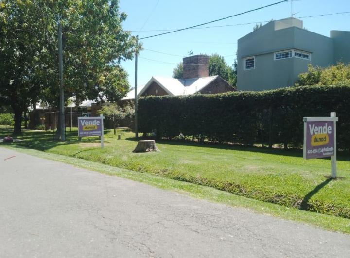 Casa · 160m² · 3 Dormitorios · 2 Cocheras