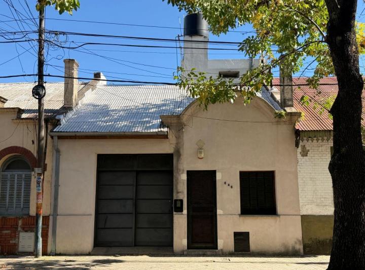 Casa · 104m² · 4 Ambientes · 1 Cochera