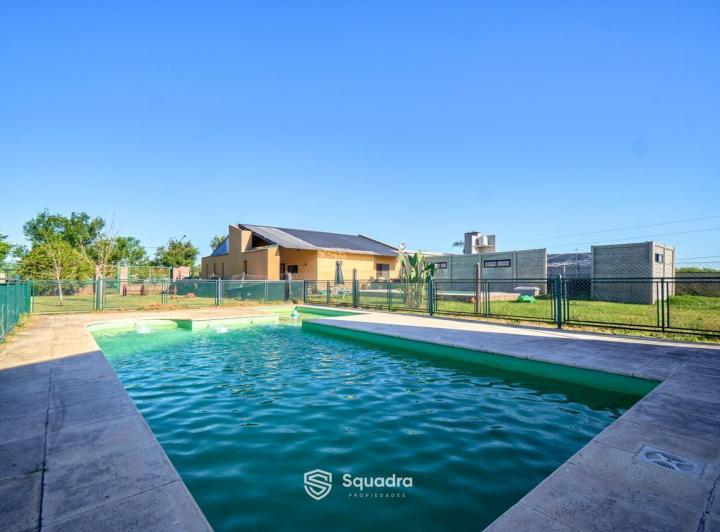 Casa · 33m² · 1 Ambiente · 4 Cocheras