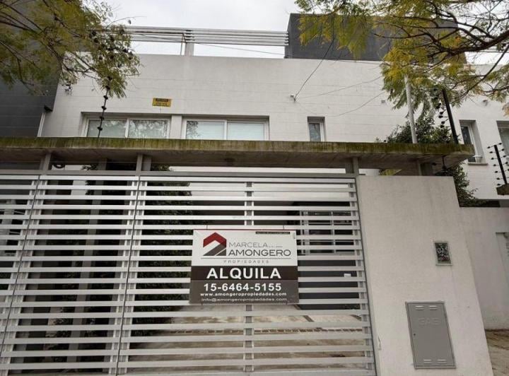 Casa · 160m² · 5 Ambientes · 1 Cochera