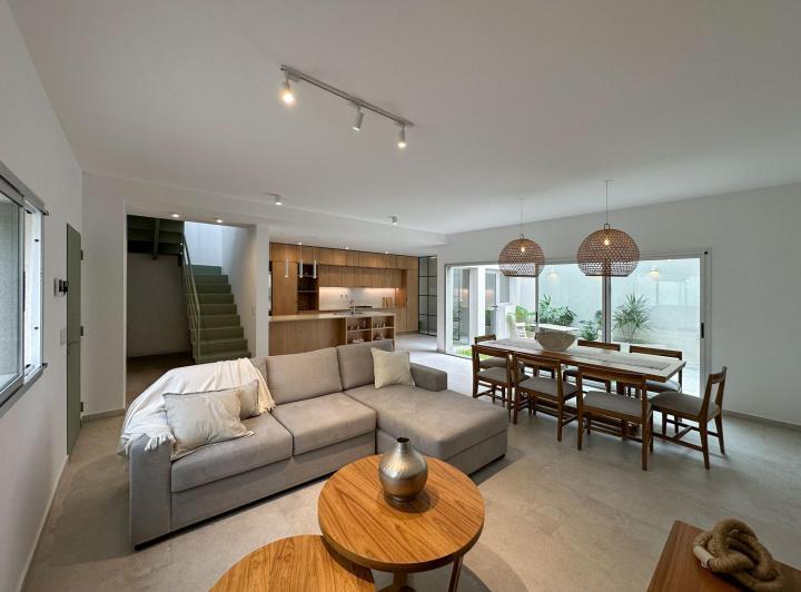 Casa · 144m² · 6 Ambientes
