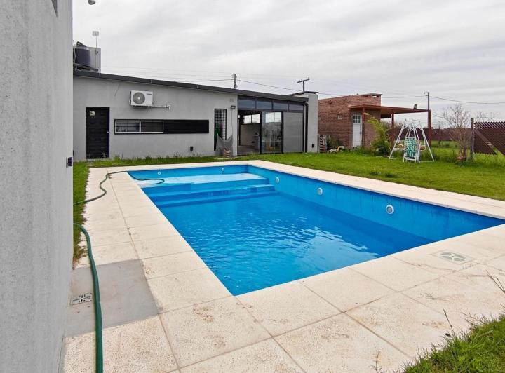 Casa · 122m² · 4 Ambientes · 1 Cochera