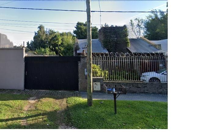 Terreno · 608m²