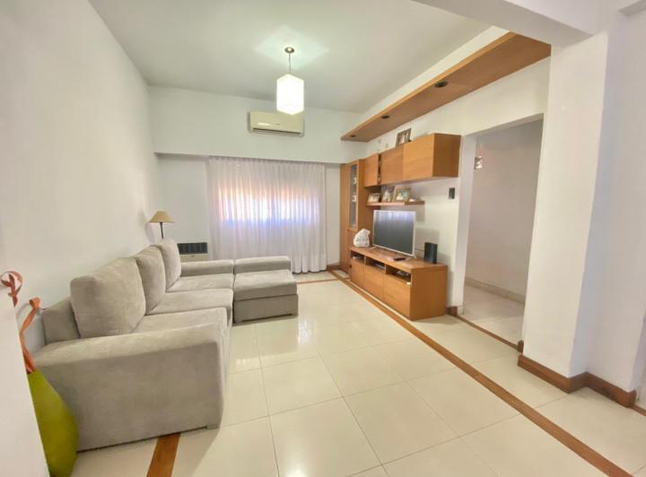 Casa · 177m² · 4 Ambientes · 1 Cochera