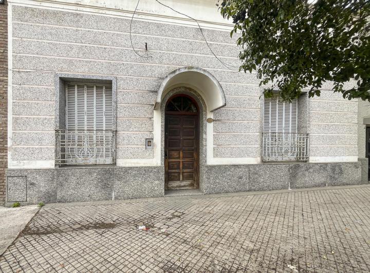 Terreno · 157m² · 6 Ambientes