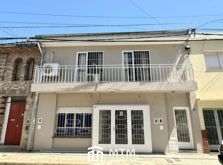Casa · 123m² · 6 Ambientes · 1 Cochera