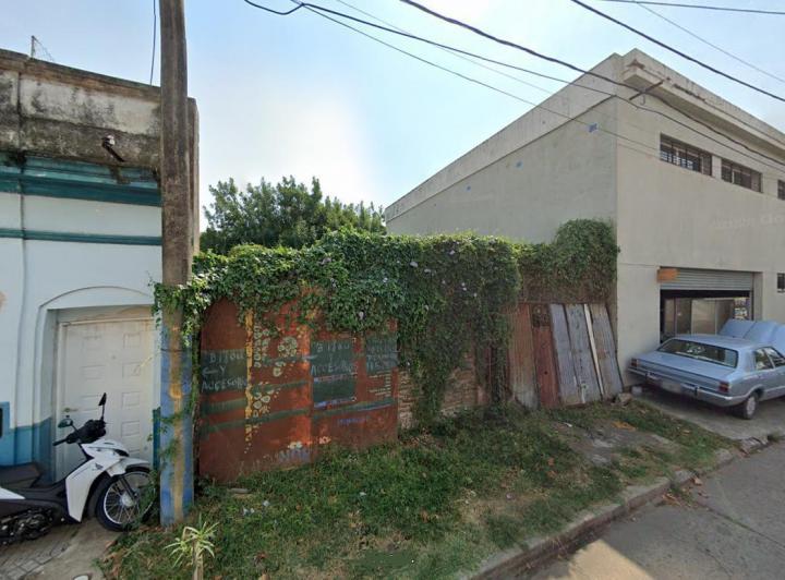 Terreno · 206m²