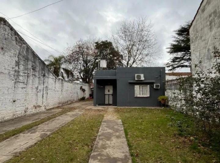 Casa · 45m² · 3 Ambientes · 2 Cocheras