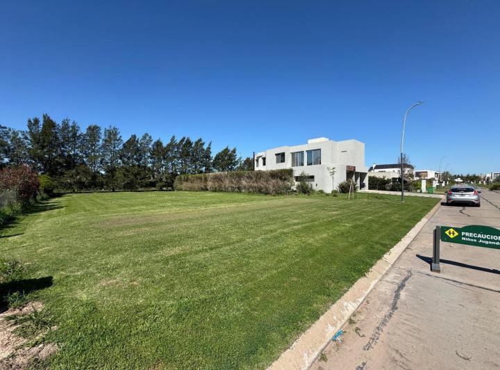 Terreno · 800m²
