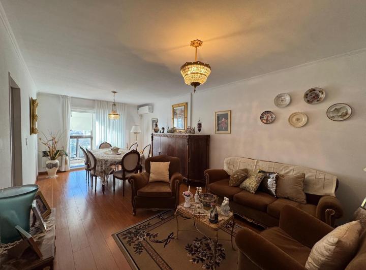 Departamento · 80m² · 5 Ambientes