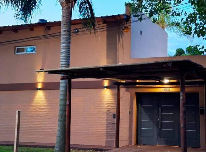 Casa · 156m² · 5 Ambientes · 2 Cocheras