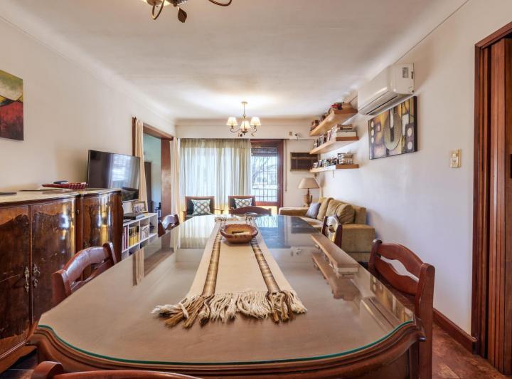 Casa · 424m² · 14 Ambientes · 3 Cocheras
