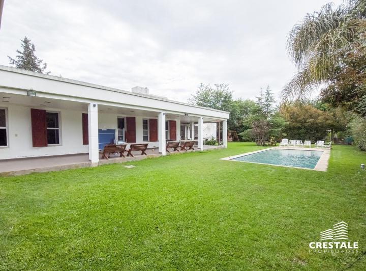 Casa · 200m² · 4 Ambientes · 1 Cochera