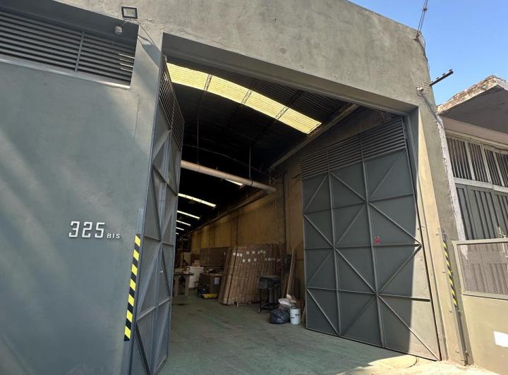 Local comercial · 470m²
