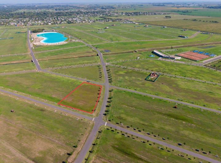 Terreno · 1212m²