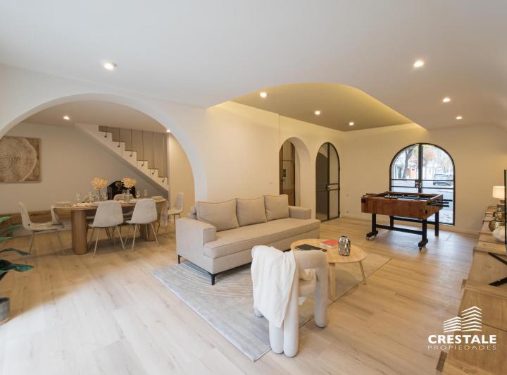 Casa · 223m² · 6 Ambientes