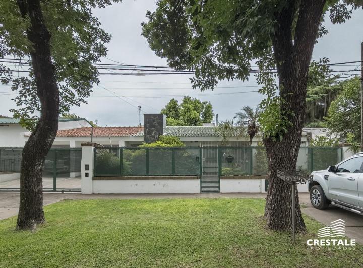 Casa · 308m² · 7 Ambientes · 2 Cocheras