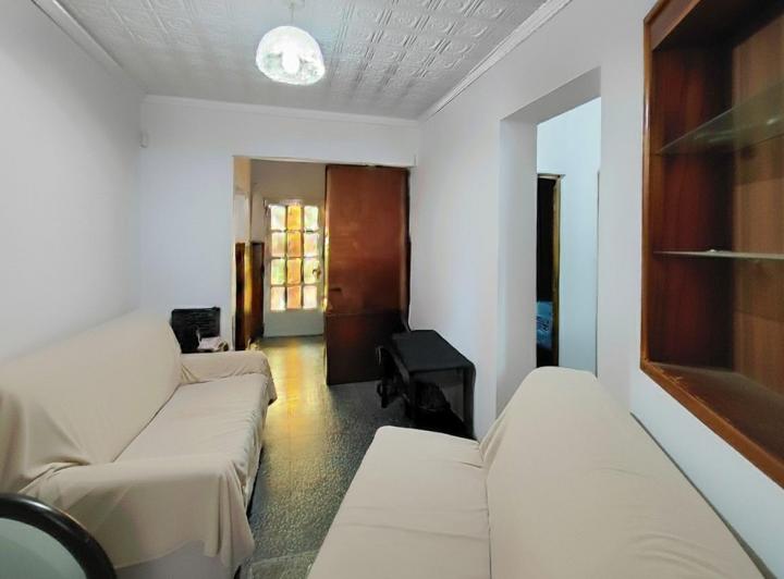 Casa · 83m² · 4 Ambientes · 1 Cochera