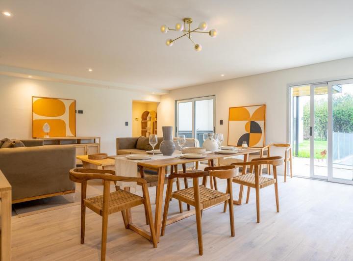Casa · 207m² · 6 Ambientes · 1 Cochera