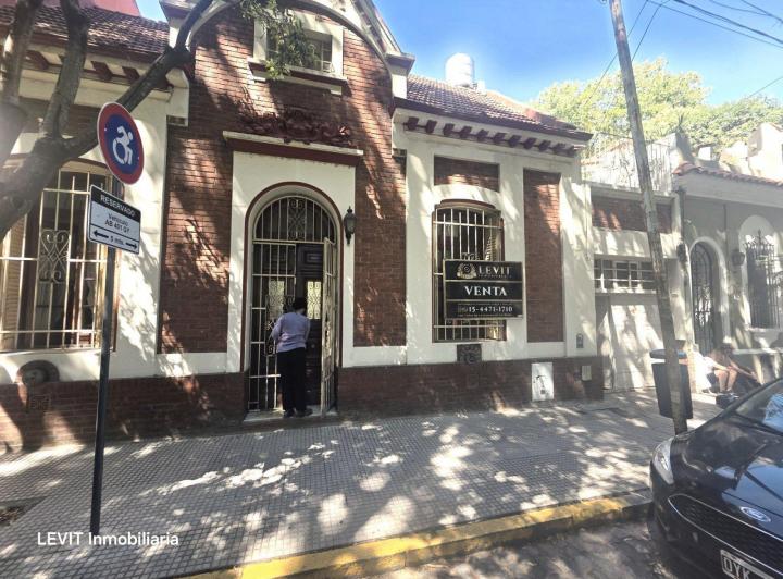 Casa · 225m² · 6 Ambientes · 1 Cochera