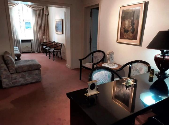 Casa · 373m² · 16 Ambientes