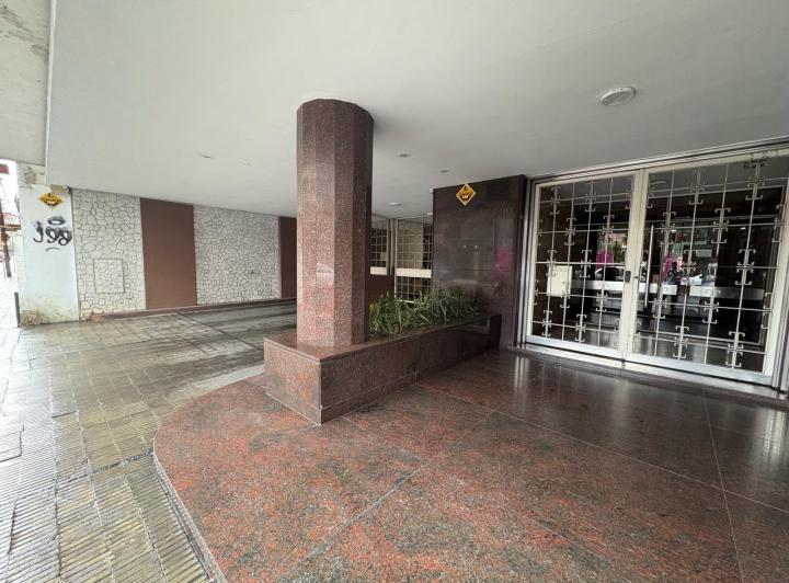 Departamento · 87m² · 5 Ambientes · 1 Cochera