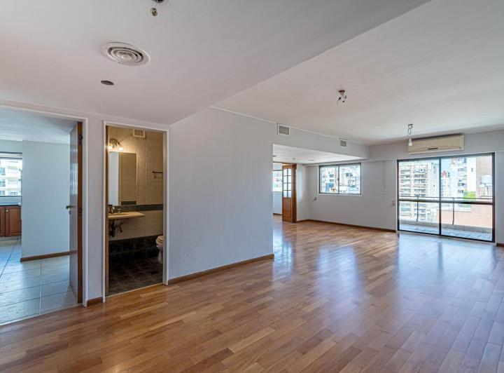 Departamento · 172m² · 8 Ambientes · 1 Cochera