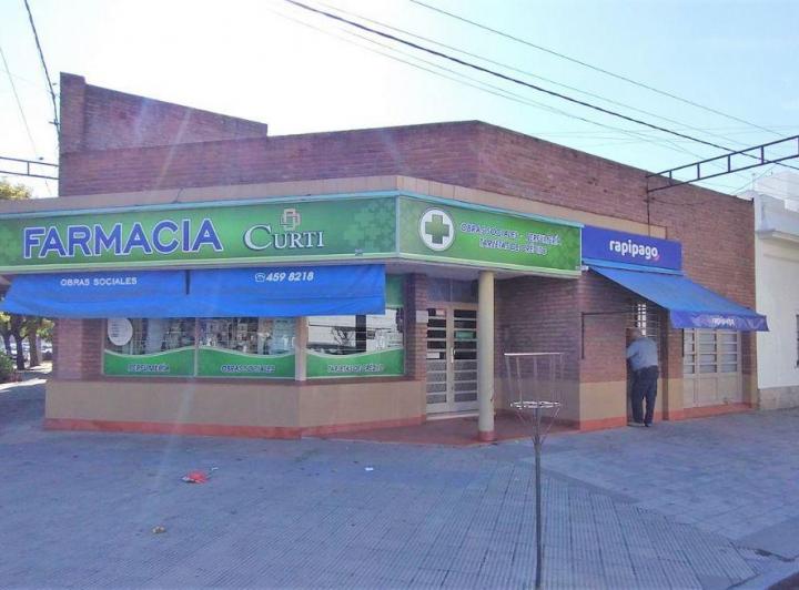 Local comercial · 1m² · 3 Ambientes · 1 Cochera