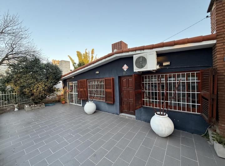 Casa · 171m² · 5 Ambientes · 2 Cocheras