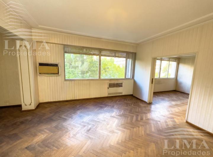 Departamento · 206m² · 8 Ambientes · 1 Cochera