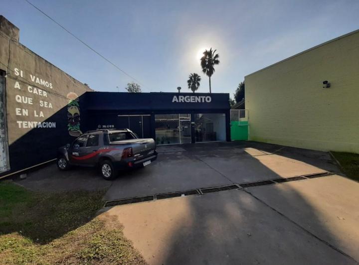 Local comercial · 460m² · 5 Ambientes