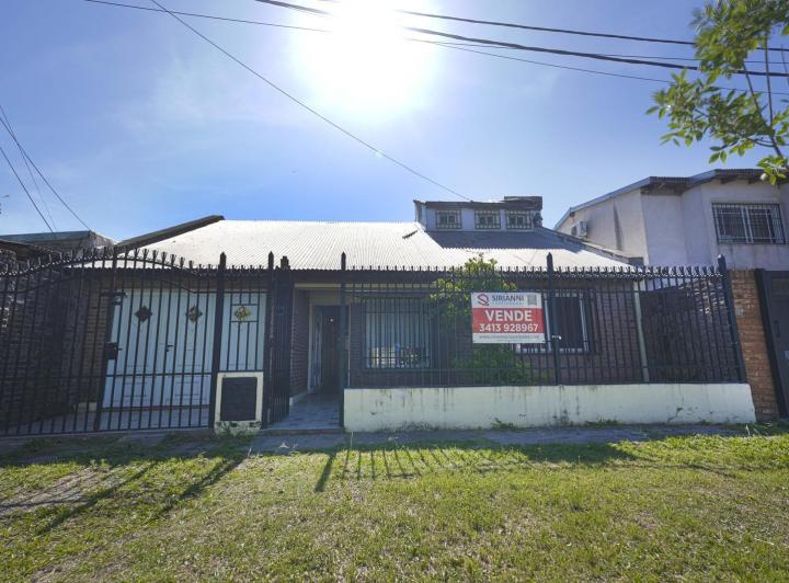 Casa · 160m² · 3 Ambientes · 1 Cochera