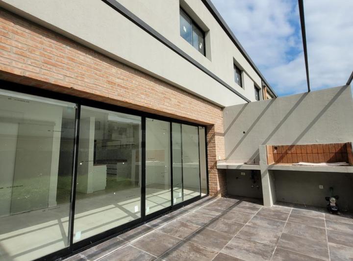 Casa · 96m² · 4 Ambientes