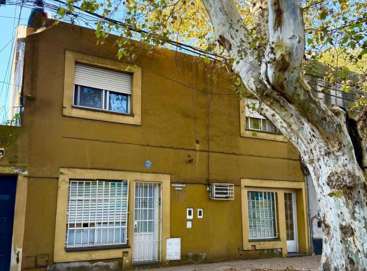 Casa · 135m² · 9 Ambientes · 1 Cochera