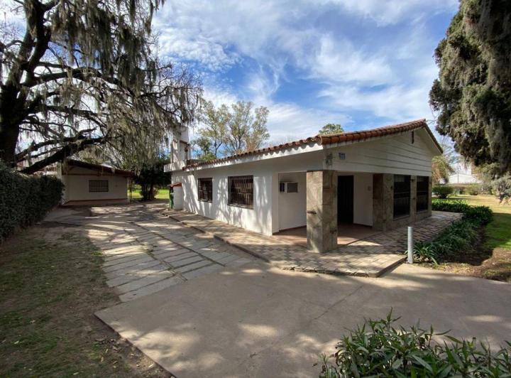 Casa · 150m² · 7 Ambientes · 2 Cocheras