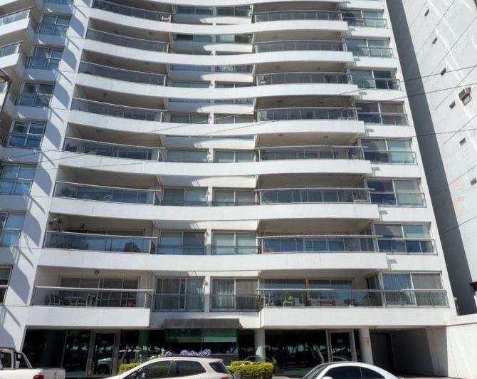 Departamento · 206m² · 6 Ambientes · 2 Cocheras