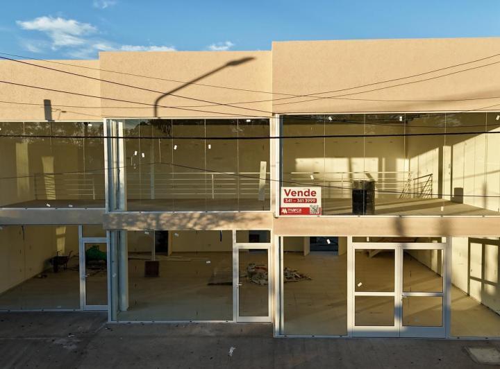 Local comercial · 158m²