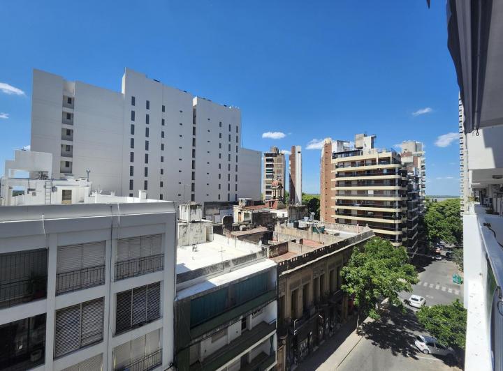 Departamento · 120m² · 6 Ambientes · 1 Cochera
