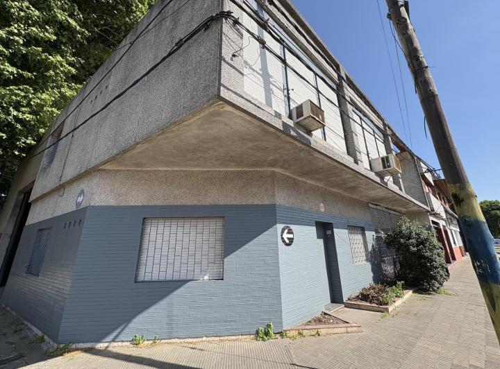 Casa · 265m² · 12 Ambientes · 1 Cochera
