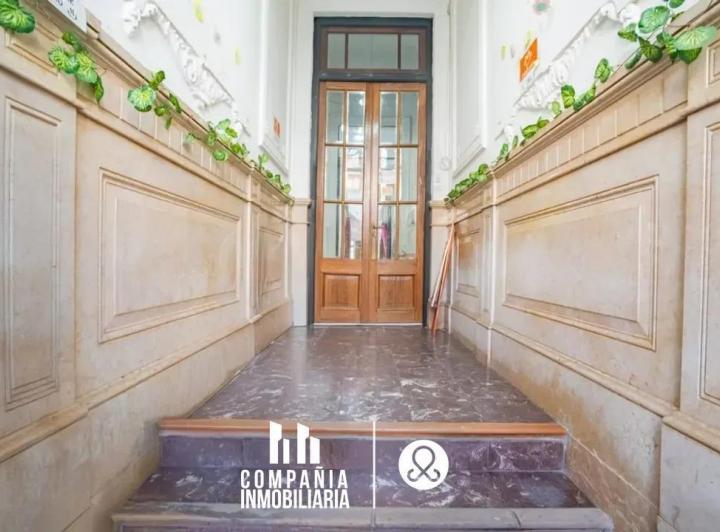 Local comercial · 463m² · 7 Ambientes · 1 Cochera