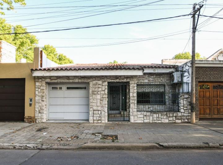 Casa · 163m² · 1 Ambiente · 1 Cochera